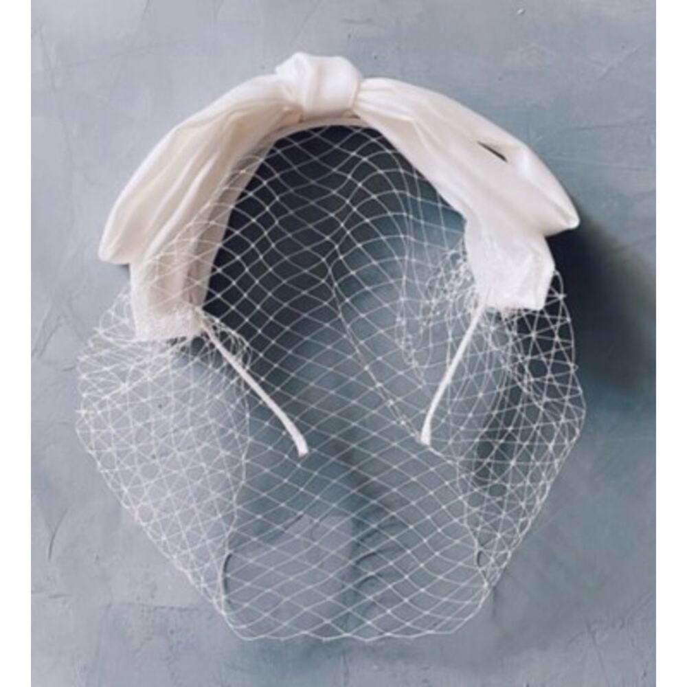 6 FOR $25 SALE Kristin Ess Hair Veil Ivory Headband